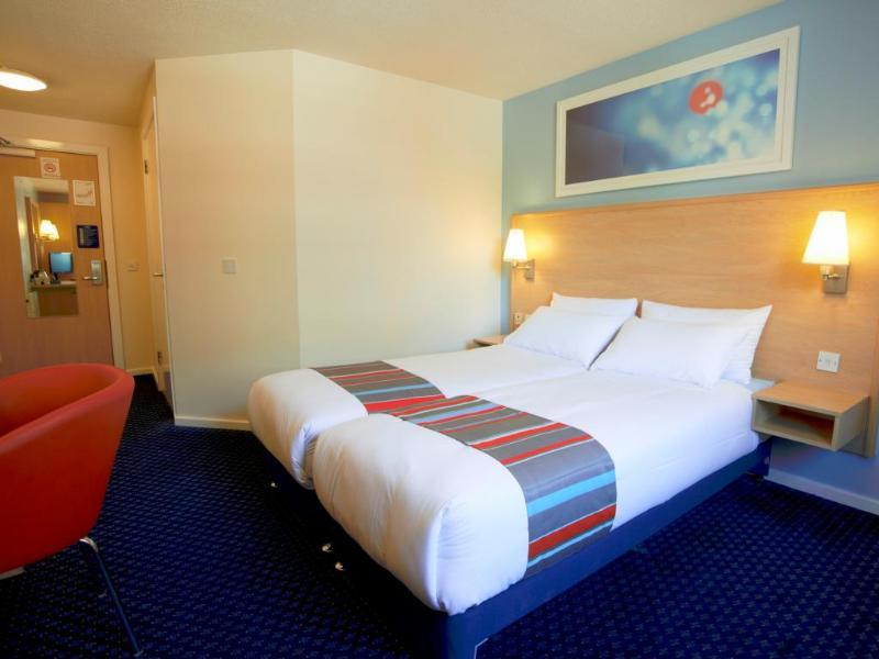 Travelodge Edinburgh Dreghorn Екстер'єр фото